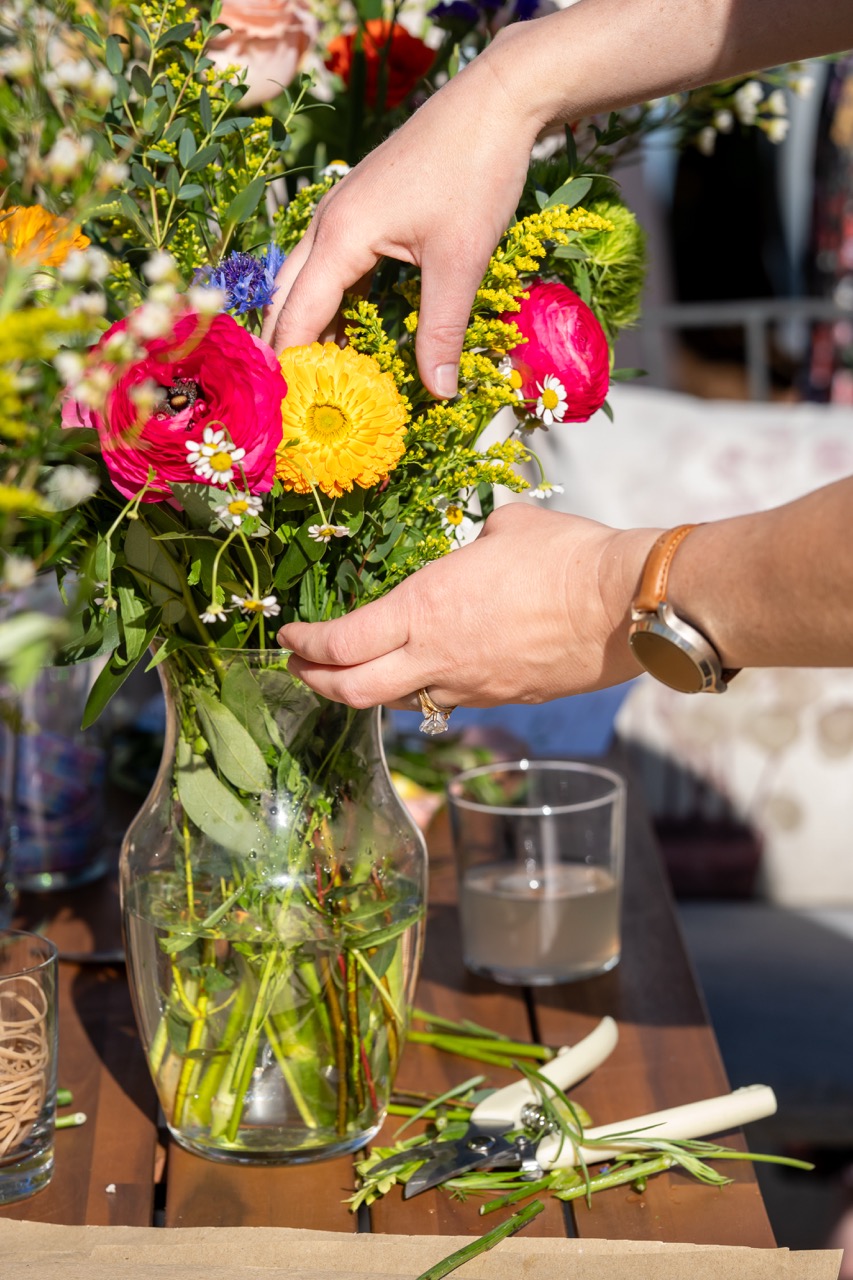 Ms. Bloom Bar floral experience
