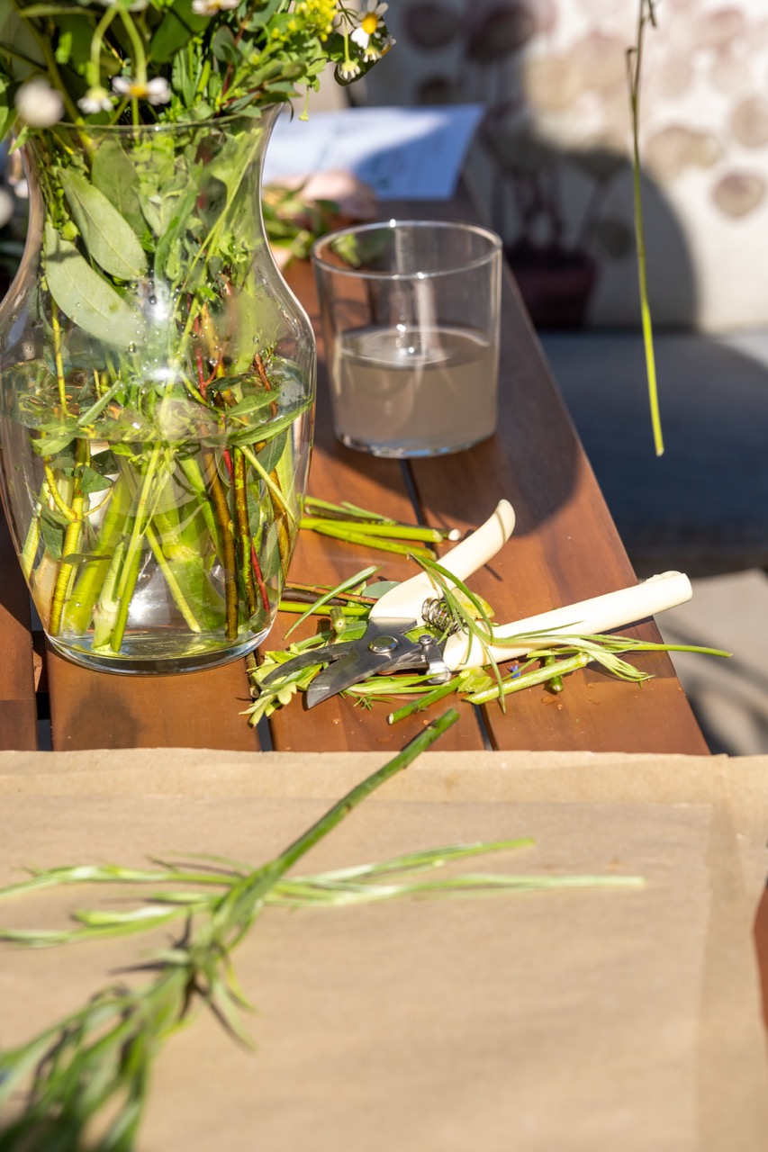Ms. Bloom Bar floral experience